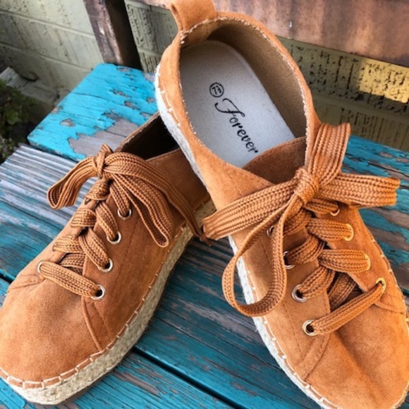 Women's Forever Autumn Suede Acorn Espadrilles 7 1/2 - Picture 2 of 7